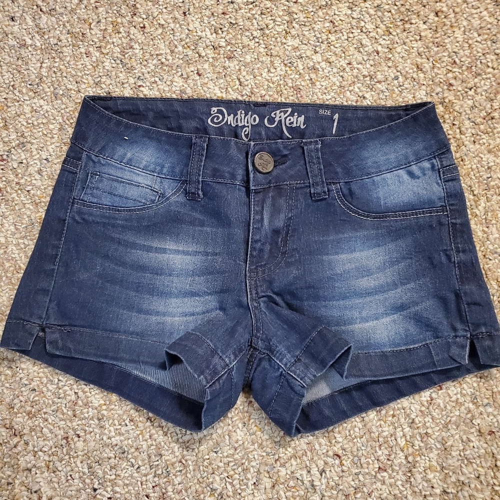 Indigo Rein Women's Blue Denim Shorts